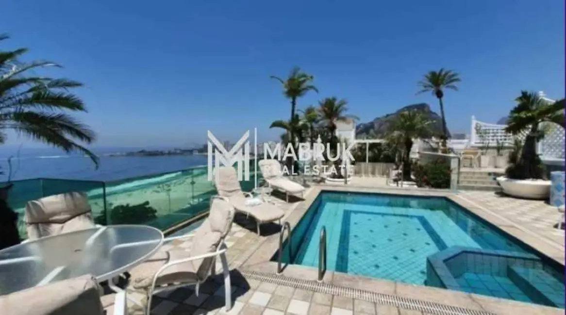 Foto 4 de Cobertura com 7 quartos à venda, 1089m2 em Rio De Janeiro - RJ