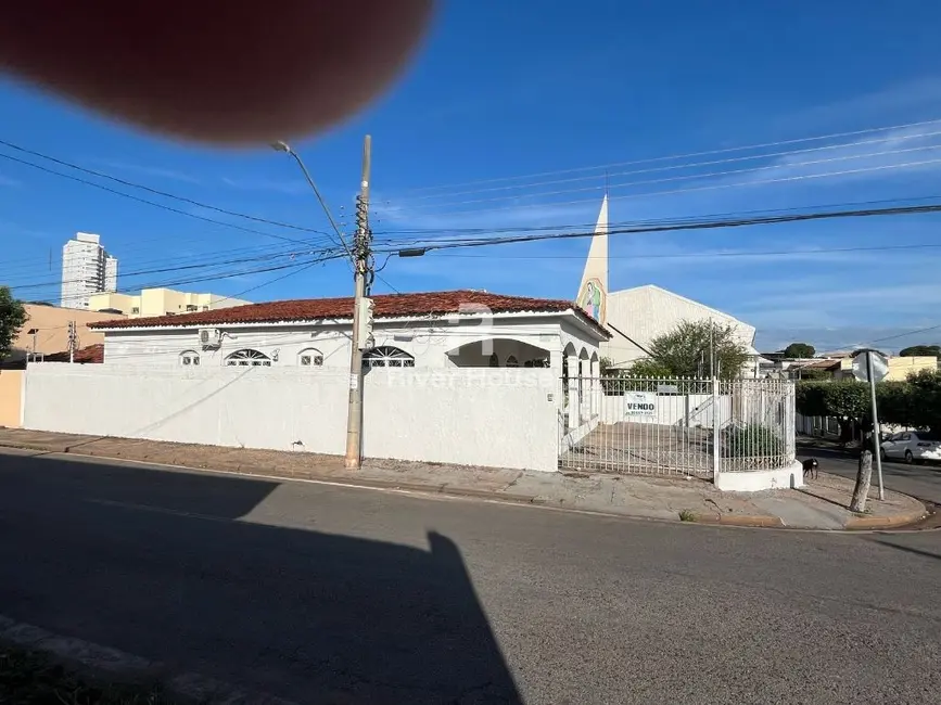 Casa com 3 quartos à venda, 137m2 em Quilombo, Cuiaba - MT - imagem 2 Foto 2 de Casa com 3 quartos à venda, 137m2 em Quilombo, Cuiaba - MT