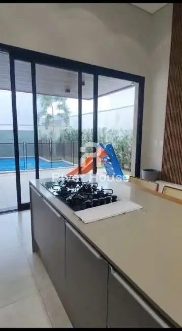 Casa com 3 quartos à venda, 235m2 em Ribeirão do Lipa, Cuiaba - MT - imagem 3 Foto 3 de Casa com 3 quartos à venda, 235m2 em Ribeirão do Lipa, Cuiaba - MT