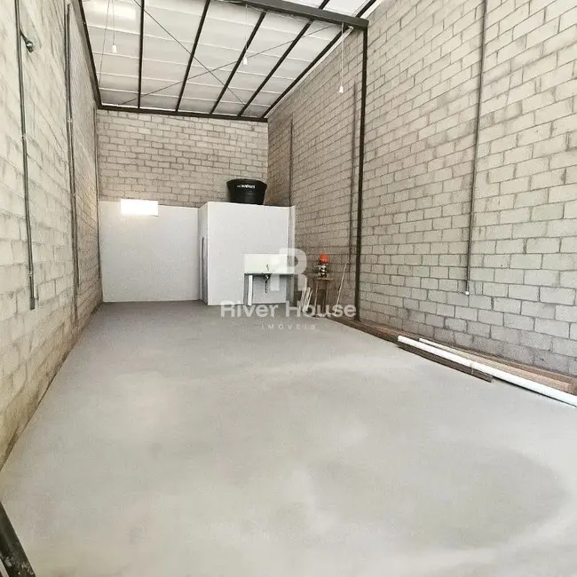 Foto 3 de Armazém / Galpão para alugar, 108m2 em Ribeirão do Lipa, Cuiaba - MT