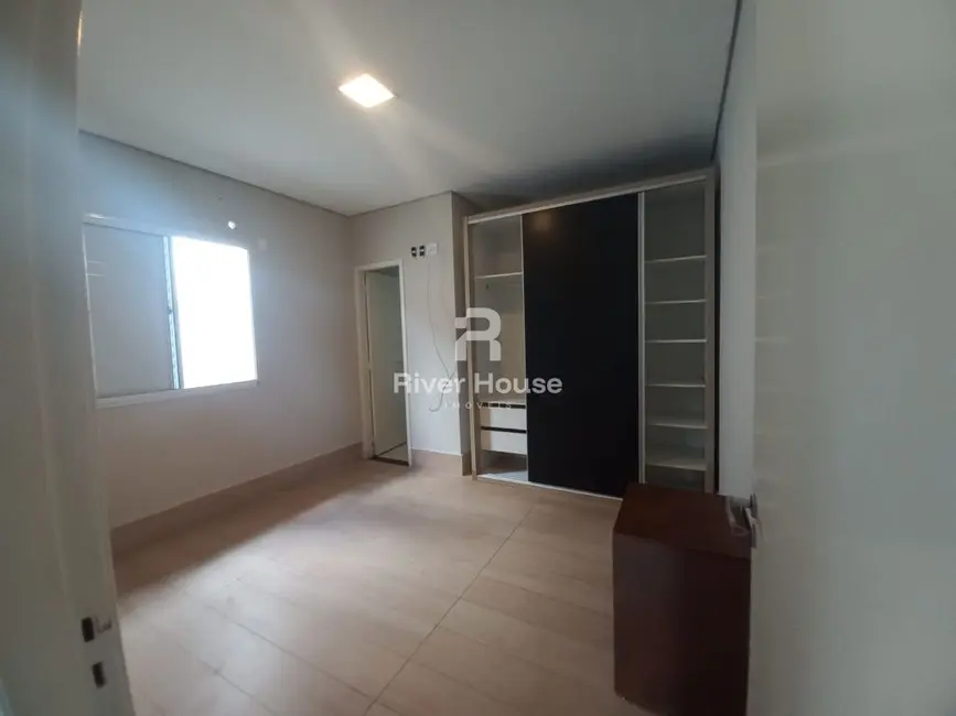 Casa de Condomínio com 3 quartos para alugar, 110m2 em Jardim Imperial, Cuiaba - MT - imagem 4 Foto 4 de Casa de Condomínio com 3 quartos para alugar, 110m2 em Jardim Imperial, Cuiaba - MT