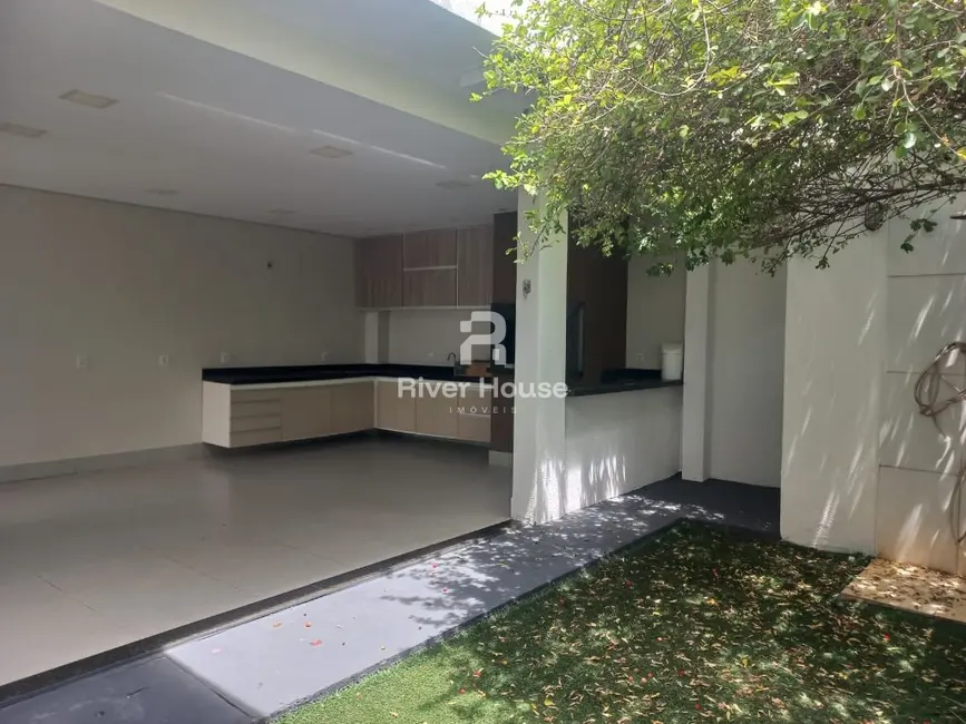 Casa de Condomínio com 3 quartos para alugar, 110m2 em Jardim Imperial, Cuiaba - MT - imagem 6 Foto 6 de Casa de Condomínio com 3 quartos para alugar, 110m2 em Jardim Imperial, Cuiaba - MT