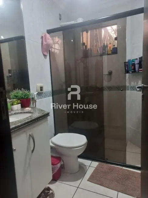 Casa com 4 quartos para alugar em Jardim Itália, Cuiaba - MT - imagem 9 Foto 9 de Casa com 4 quartos para alugar em Jardim Itália, Cuiaba - MT