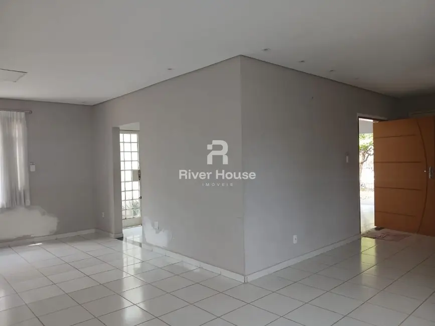 Casa com 3 quartos à venda, 149m2 em Jardim Shangri-Lá, Cuiaba - MT - imagem 2 Foto 2 de Casa com 3 quartos à venda, 149m2 em Jardim Shangri-Lá, Cuiaba - MT