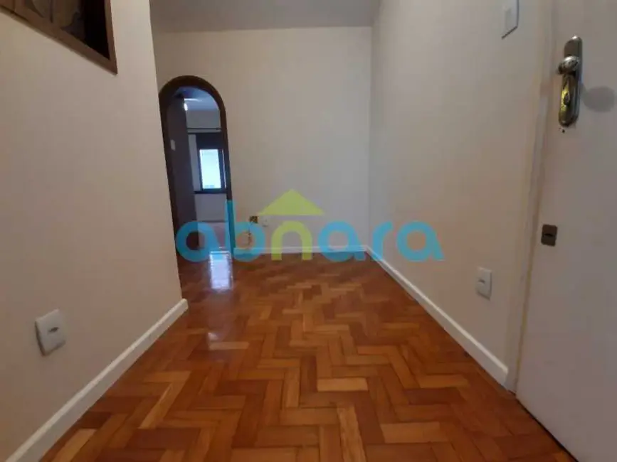 Foto 2 de Apartamento com 1 quarto à venda, 45m2 em Rio De Janeiro - RJ