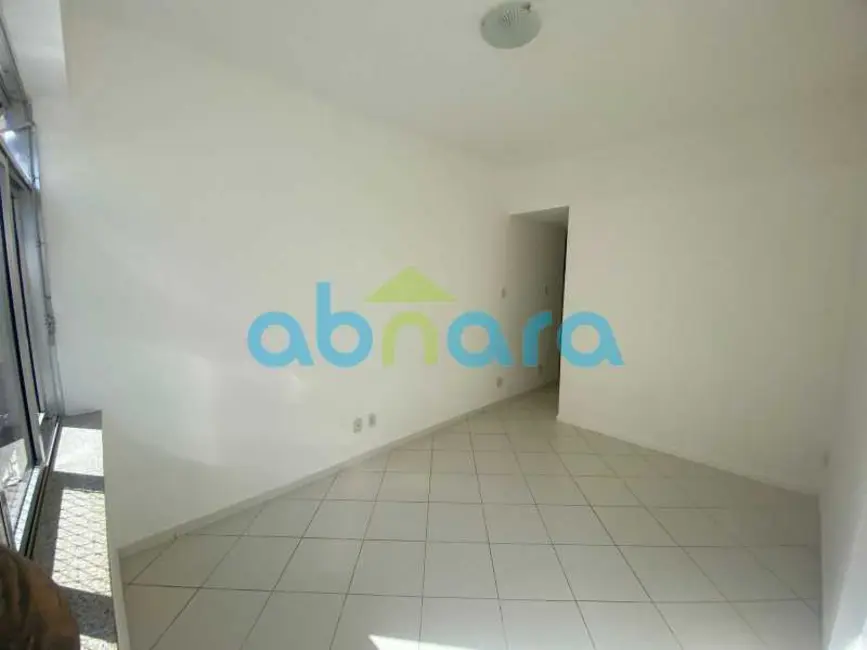 Foto 3 de Apartamento com 1 quarto à venda, 40m2 em Rio De Janeiro - RJ