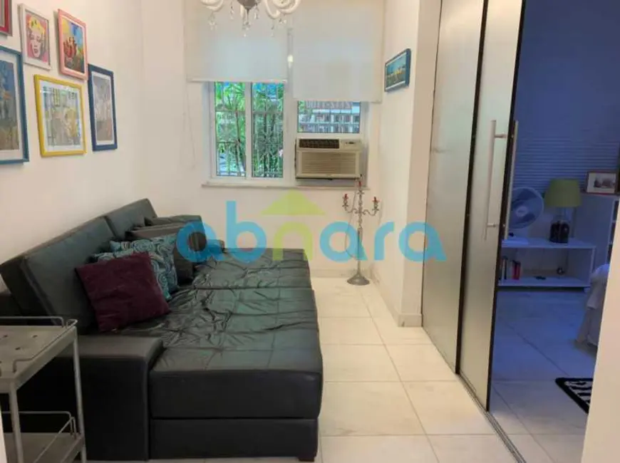 Foto 2 de Apartamento com 2 quartos à venda, 70m2 em Rio De Janeiro - RJ