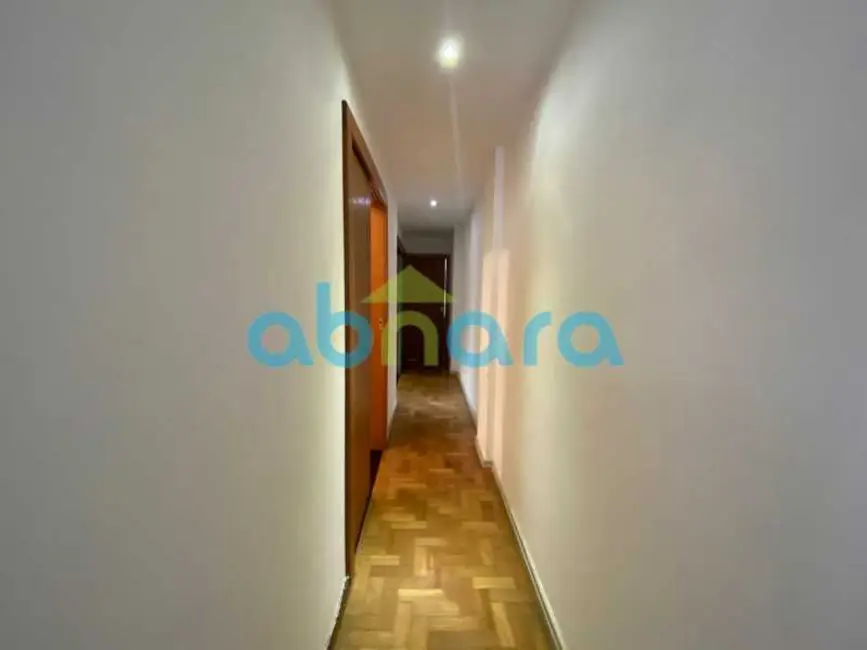 Foto 3 de Apartamento com 2 quartos à venda, 120m2 em Rio De Janeiro - RJ