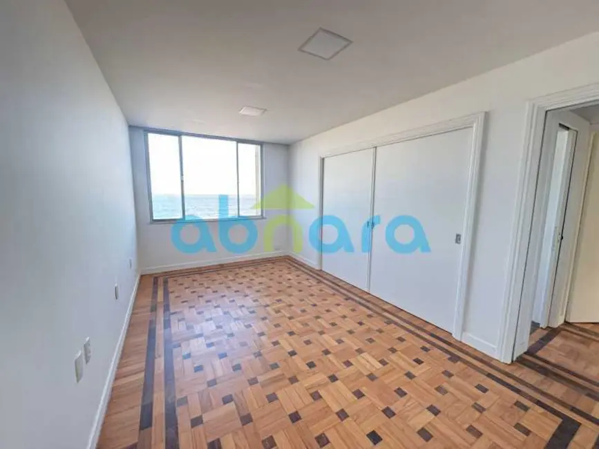 Foto 3 de Apartamento com 2 quartos à venda, 70m2 em Rio De Janeiro - RJ