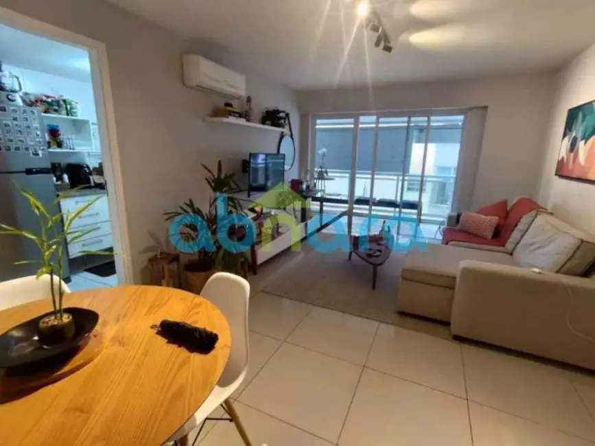 Foto 4 de Apartamento com 2 quartos à venda, 90m2 em Rio De Janeiro - RJ