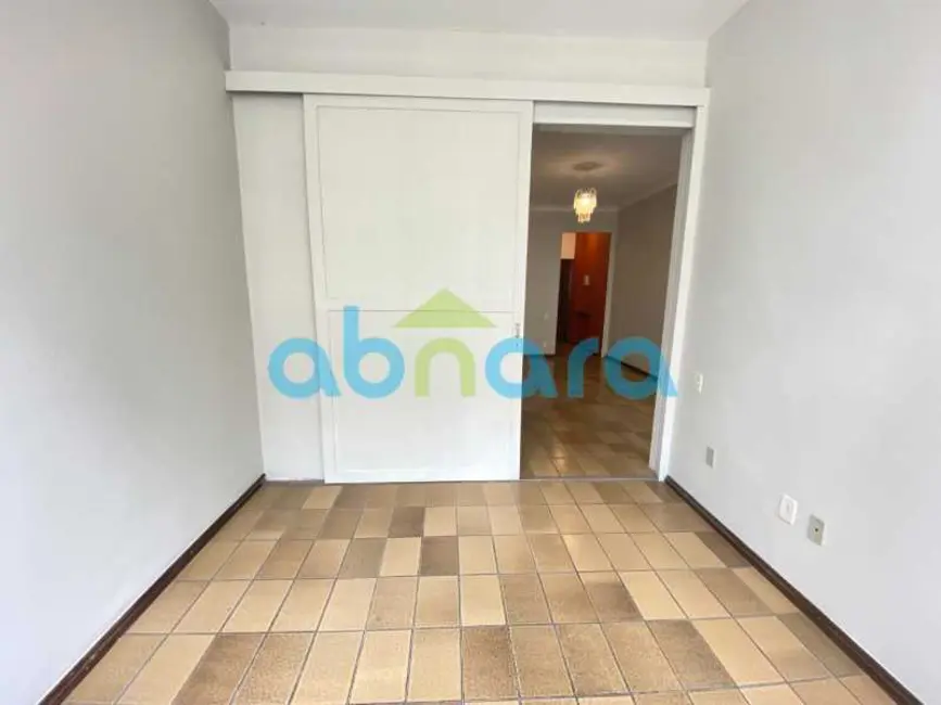 Foto 4 de Apartamento com 2 quartos à venda, 90m2 em Rio De Janeiro - RJ