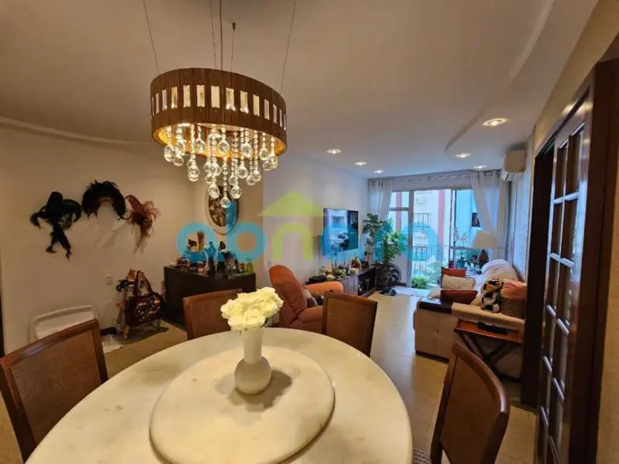 Apartamento com 2 quartos à venda, 94m2 em Rio De Janeiro - RJ - imagem 2 Foto 2 de Apartamento com 2 quartos à venda, 94m2 em Rio De Janeiro - RJ