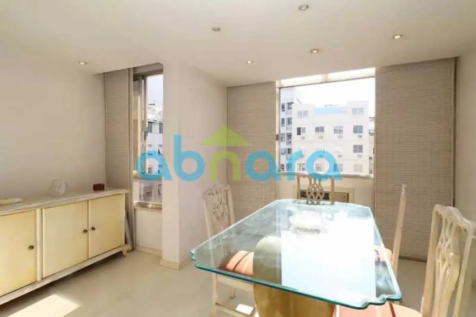 Foto 2 de Apartamento com 2 quartos à venda, 98m2 em Rio De Janeiro - RJ
