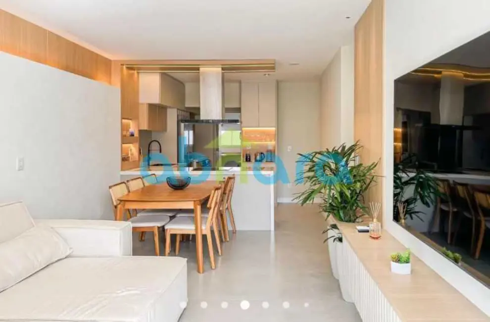 Foto 3 de Apartamento com 2 quartos à venda, 81m2 em Rio De Janeiro - RJ