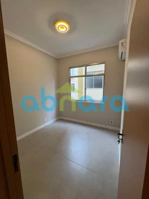 Foto 4 de Apartamento com 2 quartos à venda, 68m2 em Rio De Janeiro - RJ