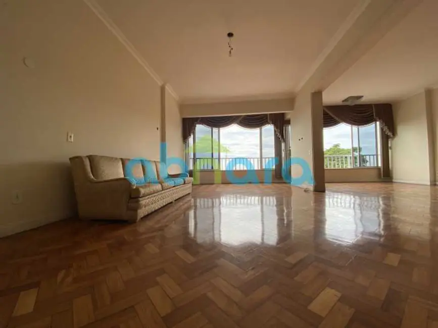 Apartamento com 3 quartos à venda, 230m2 em Rio De Janeiro - RJ - imagem 2 Foto 2 de Apartamento com 3 quartos à venda, 230m2 em Rio De Janeiro - RJ