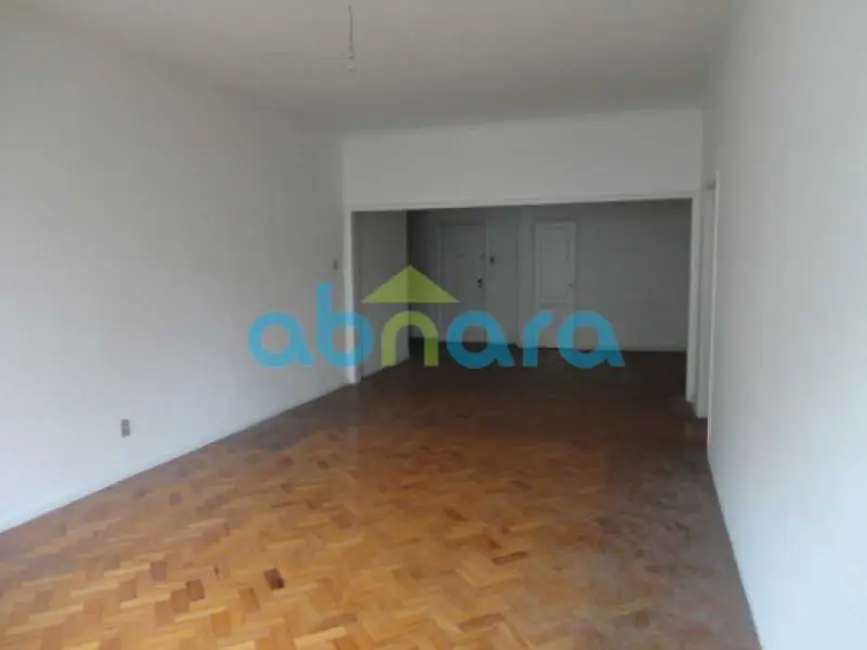 Apartamento com 3 quartos à venda, 250m2 em Rio De Janeiro - RJ - imagem 4 Foto 4 de Apartamento com 3 quartos à venda, 250m2 em Rio De Janeiro - RJ