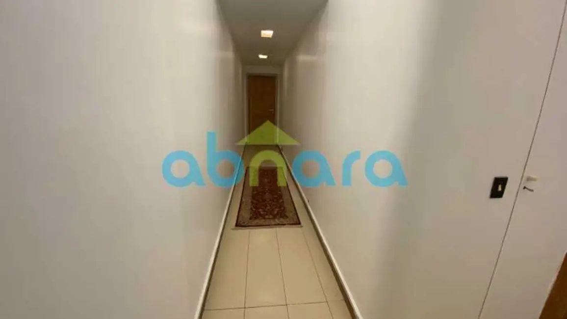 Foto 3 de Apartamento com 3 quartos à venda, 180m2 em Rio De Janeiro - RJ