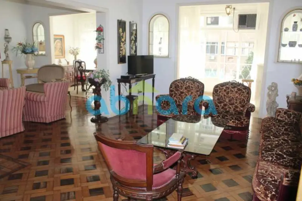 Foto 2 de Apartamento com 3 quartos à venda, 200m2 em Rio De Janeiro - RJ