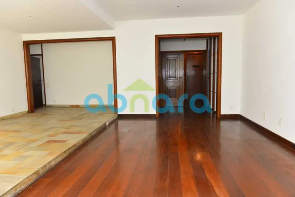 Foto 4 de Apartamento com 3 quartos à venda, 200m2 em Rio De Janeiro - RJ