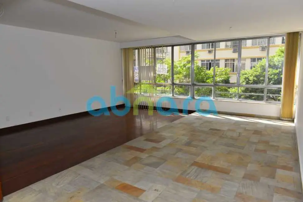 Foto 1 de Apartamento com 3 quartos à venda, 200m2 em Rio De Janeiro - RJ
