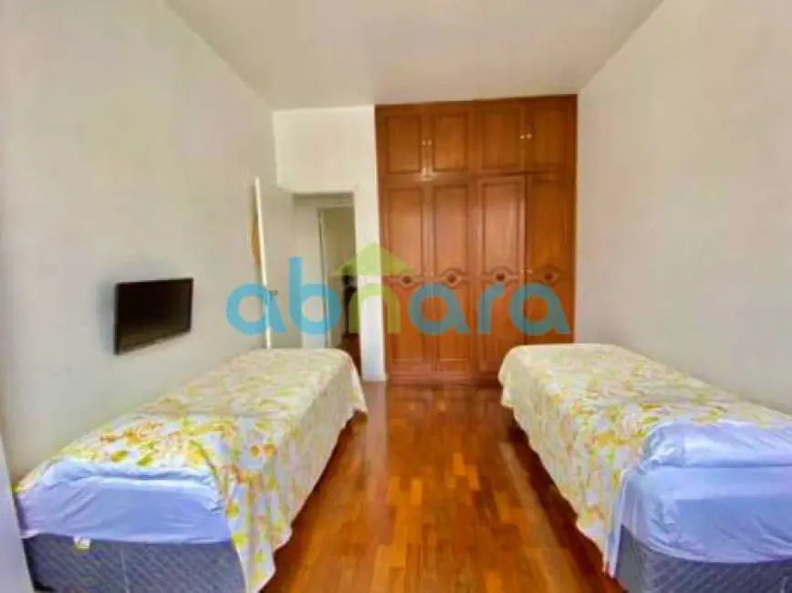 Apartamento com 3 quartos à venda, 137m2 em Rio De Janeiro - RJ - imagem 9 Foto 9 de Apartamento com 3 quartos à venda, 137m2 em Rio De Janeiro - RJ