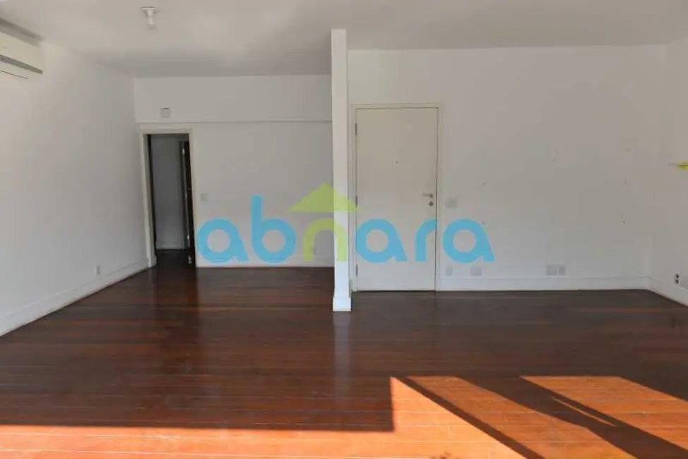 Foto 3 de Apartamento com 3 quartos à venda, 160m2 em Rio De Janeiro - RJ