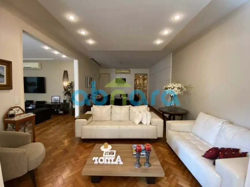 Foto 1 de Apartamento com 3 quartos à venda, 220m2 em Rio De Janeiro - RJ
