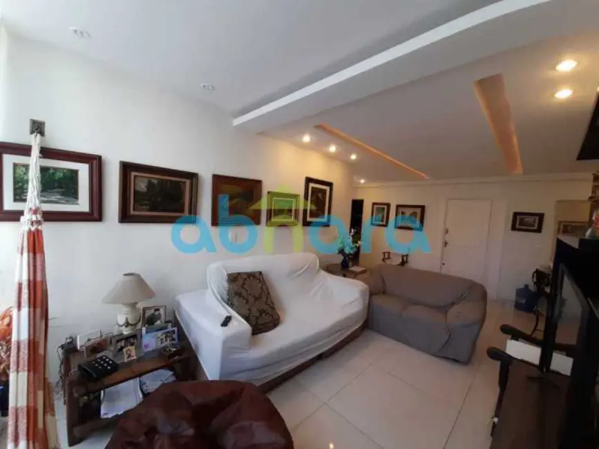 Foto 2 de Apartamento com 3 quartos à venda, 110m2 em Rio De Janeiro - RJ