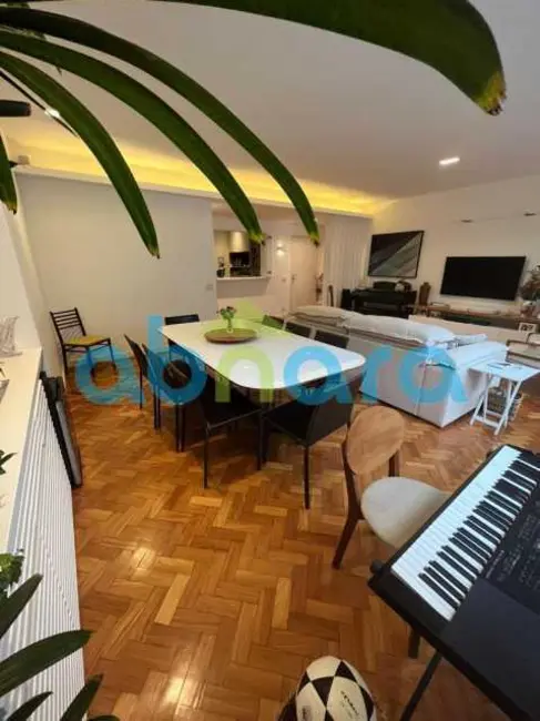 Foto 1 de Apartamento com 3 quartos à venda, 135m2 em Rio De Janeiro - RJ
