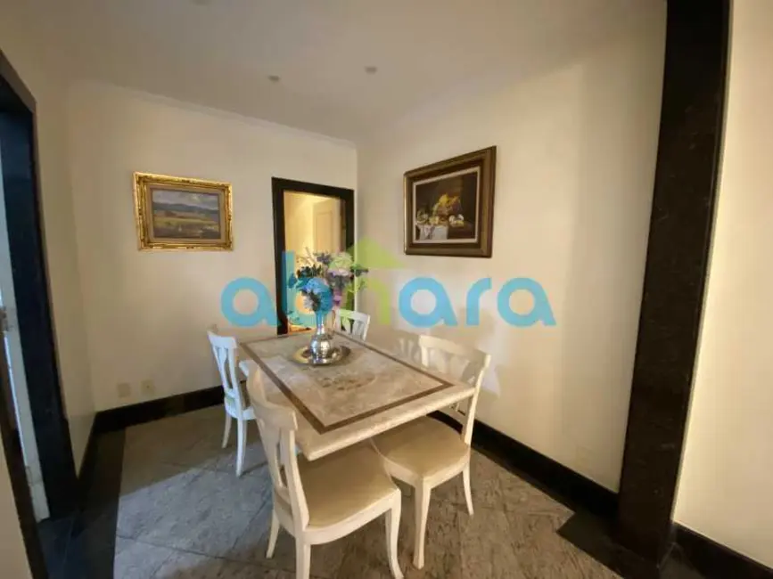 Foto 6 de Apartamento com 3 quartos à venda, 300m2 em Rio De Janeiro - RJ