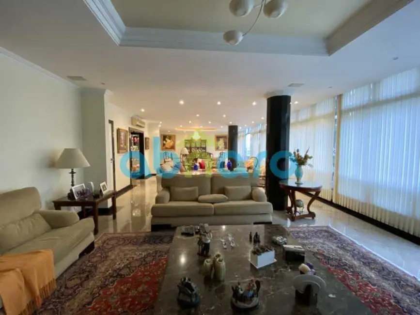 Foto 2 de Apartamento com 3 quartos à venda, 300m2 em Rio De Janeiro - RJ