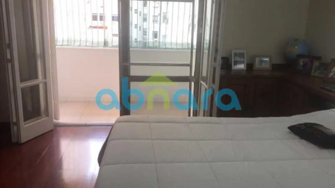 Foto 3 de Apartamento com 3 quartos à venda, 130m2 em Rio De Janeiro - RJ