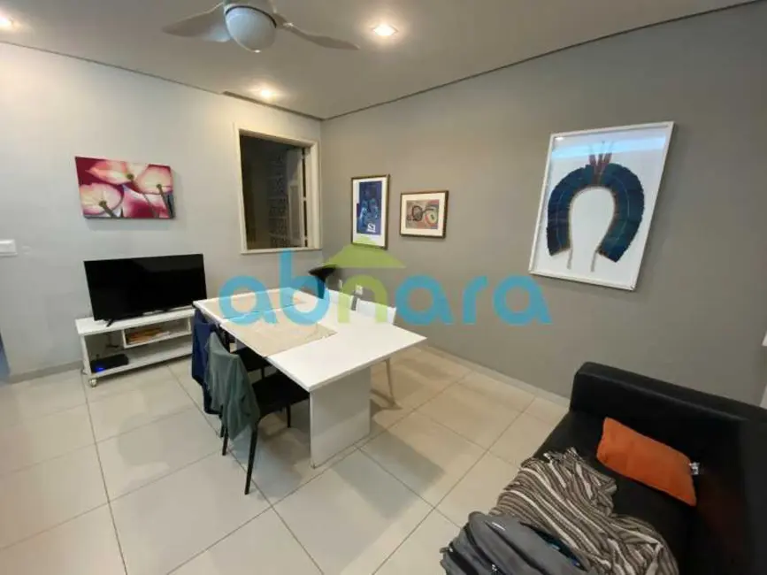 Foto 3 de Apartamento com 3 quartos à venda, 90m2 em Rio De Janeiro - RJ