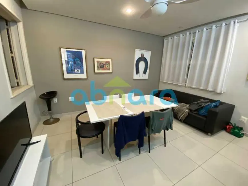 Foto 2 de Apartamento com 3 quartos à venda, 90m2 em Rio De Janeiro - RJ