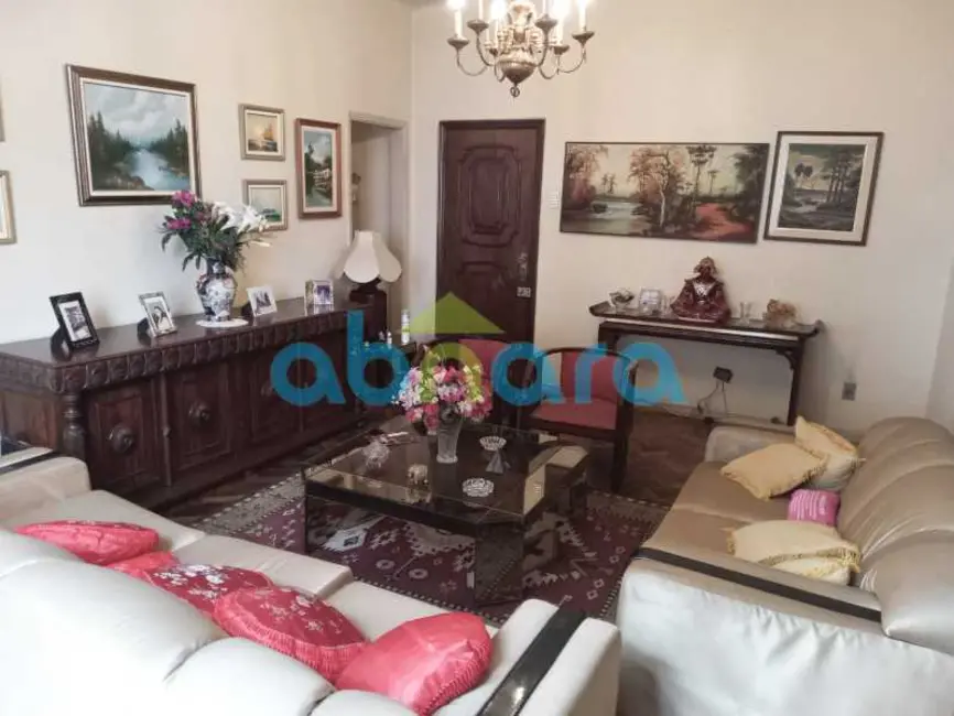 Apartamento com 3 quartos à venda, 156m2 em Rio De Janeiro - RJ - imagem 2 Foto 2 de Apartamento com 3 quartos à venda, 156m2 em Rio De Janeiro - RJ