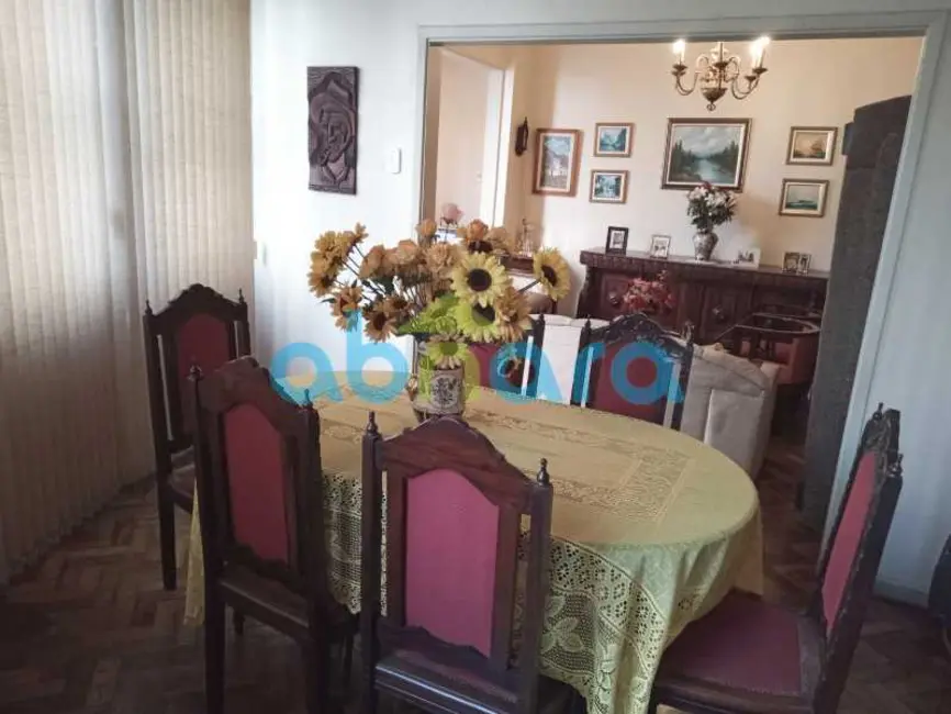 Apartamento com 3 quartos à venda, 156m2 em Rio De Janeiro - RJ - imagem 4 Foto 4 de Apartamento com 3 quartos à venda, 156m2 em Rio De Janeiro - RJ