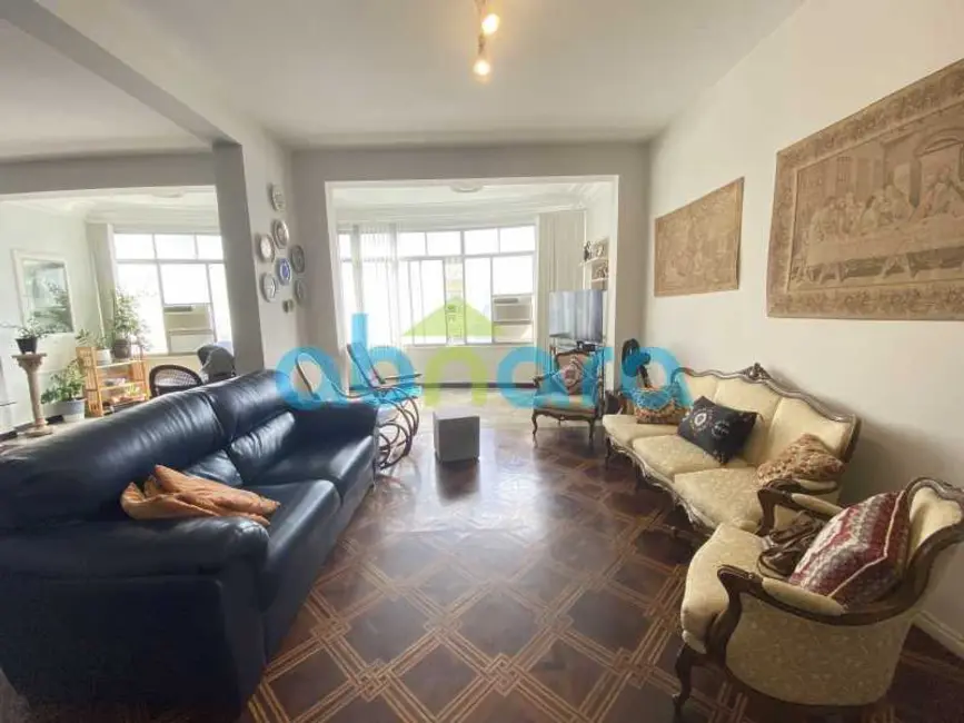 Foto 2 de Apartamento com 3 quartos à venda, 205m2 em Rio De Janeiro - RJ