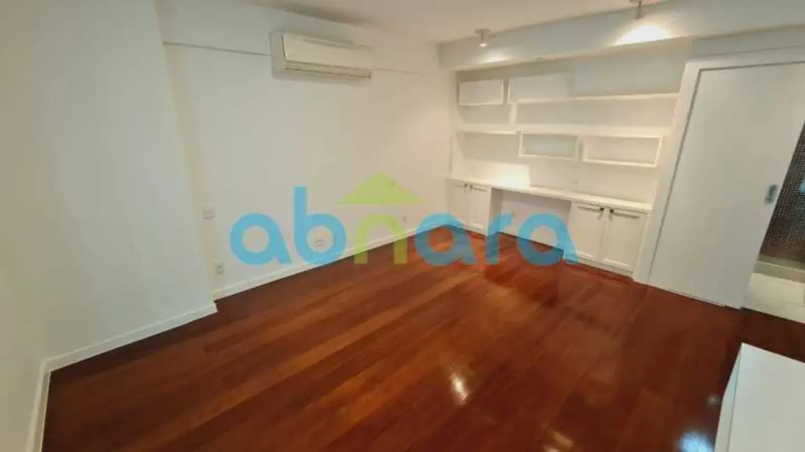 Foto 6 de Apartamento com 3 quartos à venda, 205m2 em Rio De Janeiro - RJ