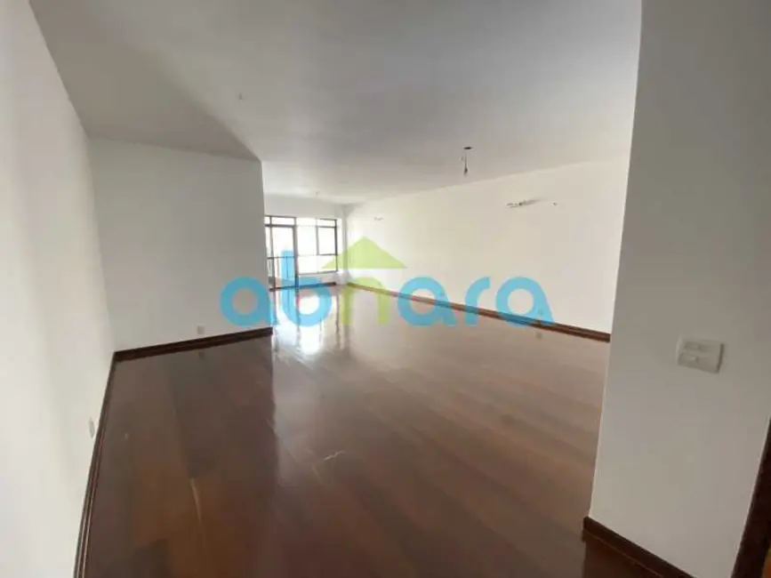 Foto 3 de Apartamento com 3 quartos à venda, 206m2 em Rio De Janeiro - RJ