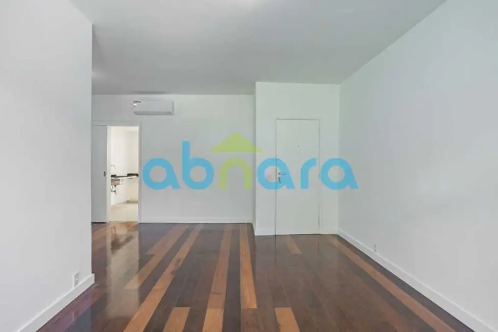 Foto 2 de Apartamento com 3 quartos à venda, 103m2 em Rio De Janeiro - RJ