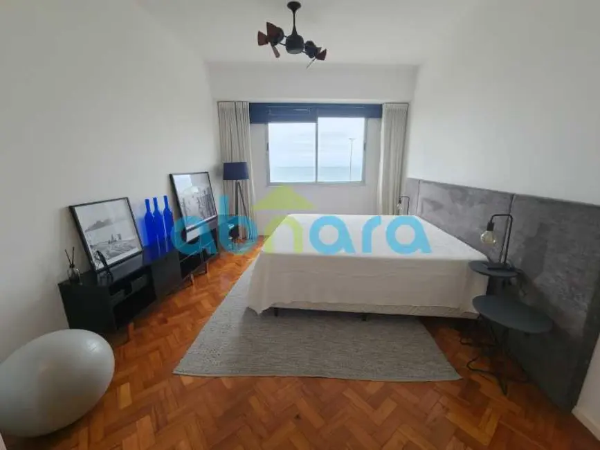 Foto 8 de Apartamento com 3 quartos à venda, 210m2 em Rio De Janeiro - RJ