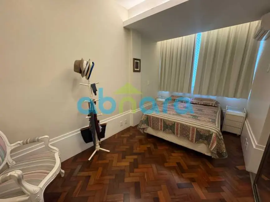 Apartamento com 3 quartos à venda, 120m2 em Rio De Janeiro - RJ - imagem 5 Foto 5 de Apartamento com 3 quartos à venda, 120m2 em Rio De Janeiro - RJ