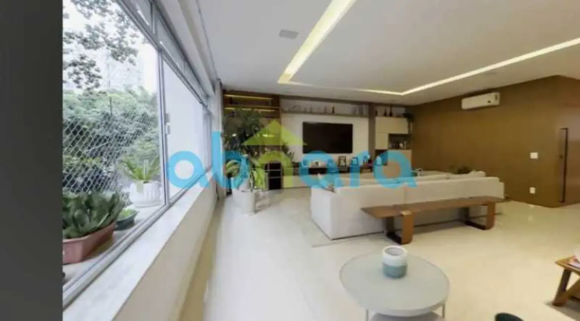 Apartamento com 3 quartos à venda, 180m2 em Rio De Janeiro - RJ - imagem 3 Foto 3 de Apartamento com 3 quartos à venda, 180m2 em Rio De Janeiro - RJ