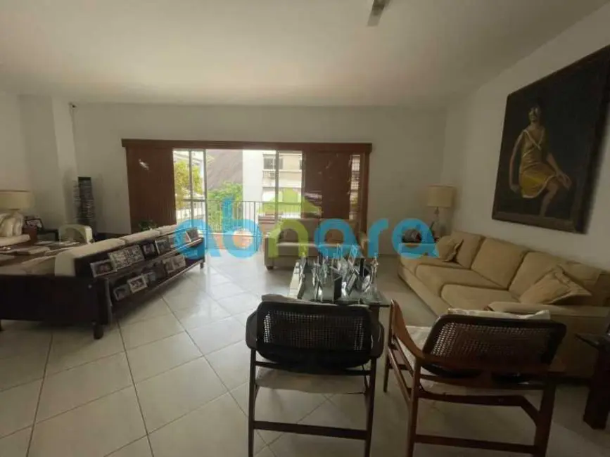 Foto 7 de Apartamento com 3 quartos à venda, 200m2 em Rio De Janeiro - RJ