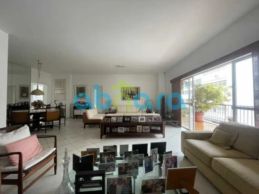 Foto 6 de Apartamento com 3 quartos à venda, 200m2 em Rio De Janeiro - RJ