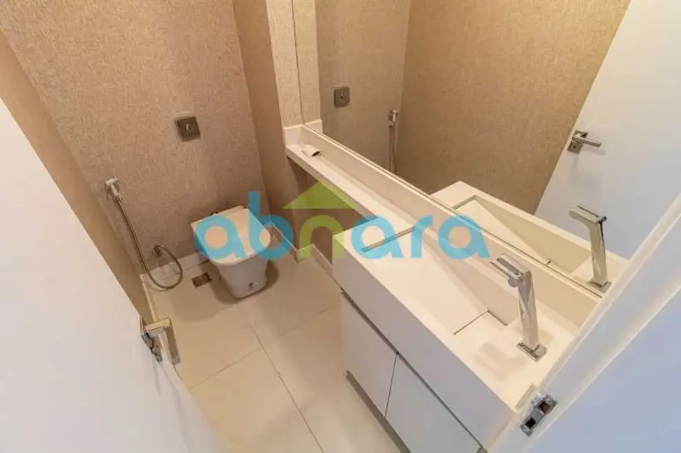 Apartamento com 3 quartos à venda, 112m2 em Rio De Janeiro - RJ - imagem 9 Foto 9 de Apartamento com 3 quartos à venda, 112m2 em Rio De Janeiro - RJ