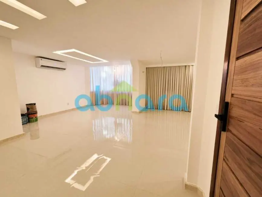 Foto 2 de Apartamento com 3 quartos à venda, 124m2 em Rio De Janeiro - RJ