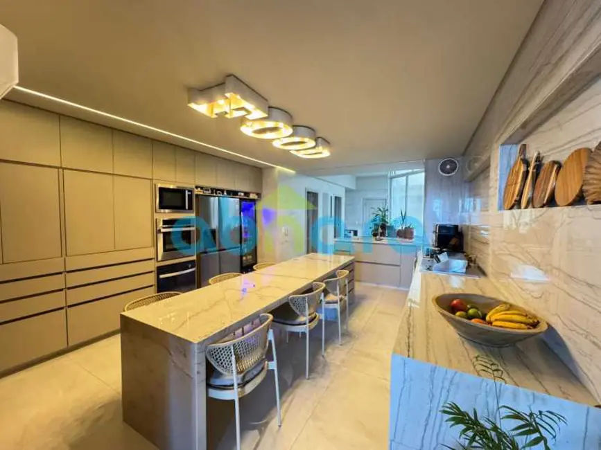 Foto 7 de Apartamento com 3 quartos à venda, 250m2 em Rio De Janeiro - RJ
