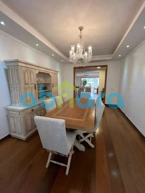 Apartamento com 3 quartos à venda, 280m2 em Rio De Janeiro - RJ - imagem 7 Foto 7 de Apartamento com 3 quartos à venda, 280m2 em Rio De Janeiro - RJ